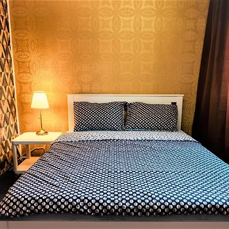 Parliament Unirii Square 5 Bedrooms Luxury Old Town Apartmán *