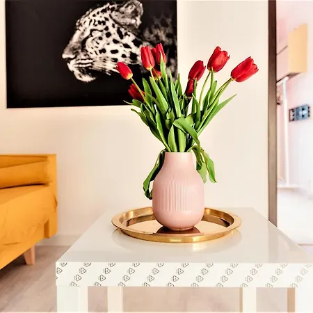 Parliament Merlot Unirii Square 5 Bedrooms Luxury Old Town Апартаменты