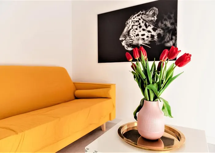 Parliament Merlot Unirii Square 5 Bedrooms Luxury Old Town * Bucharest