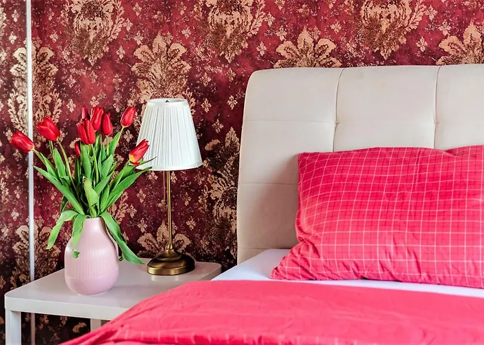 Parliament Merlot Unirii Square 5 Bedrooms Luxury Old Town *