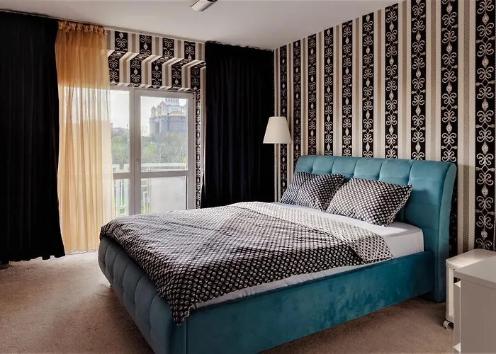 Parliament Merlot Unirii Square 5 Bedrooms Luxury Old Town *