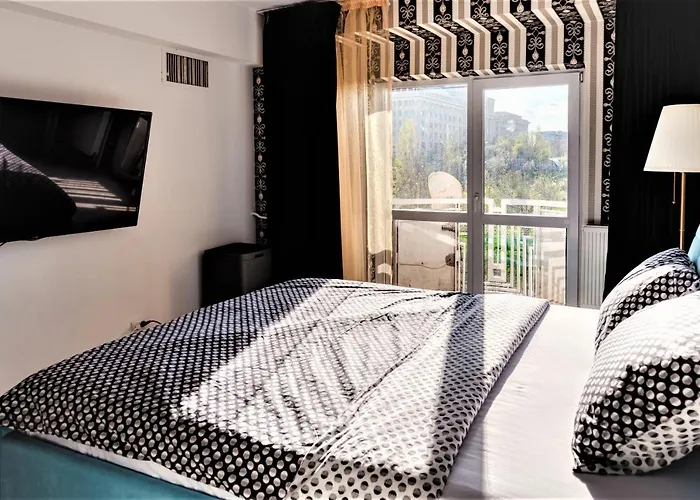 Parliament Merlot Unirii Square 5 Bedrooms Luxury Old Town アパート *