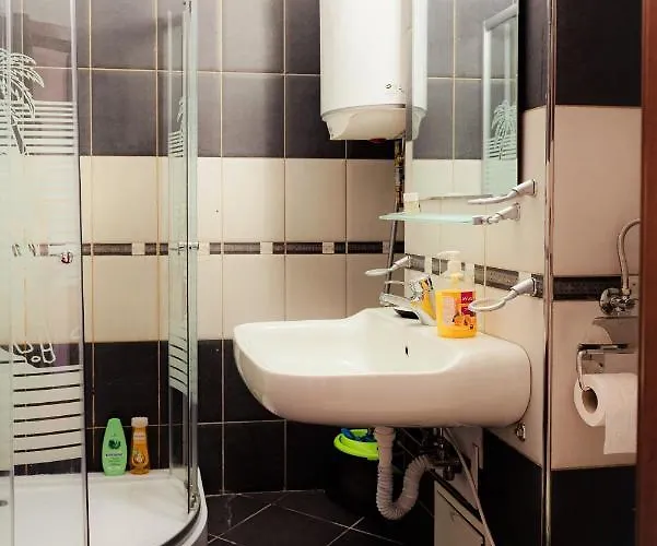 アパート Parliament Merlot Unirii Square 5 Bedrooms Luxury Old Town ブカレスト