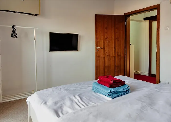 Apartment Parliament Merlot Unirii Square 5 Bedrooms Luxury Old Town