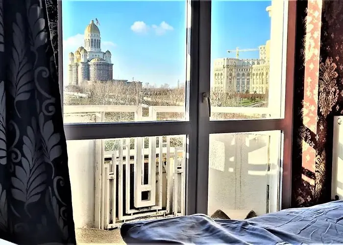 Parliament Merlot Unirii Square 5 Bedrooms Luxury Old Town アパート