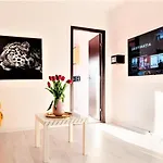Lejlighed Parliament Merlot Unirii Square 5 Bedrooms Luxury Old Town *